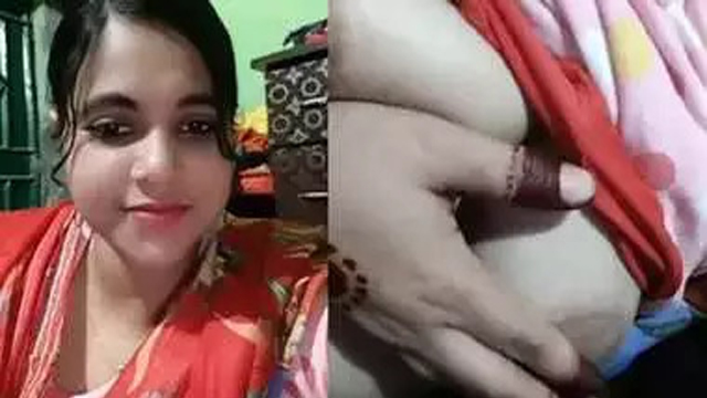 Desi Indian Cute Bhabhi Nude Show